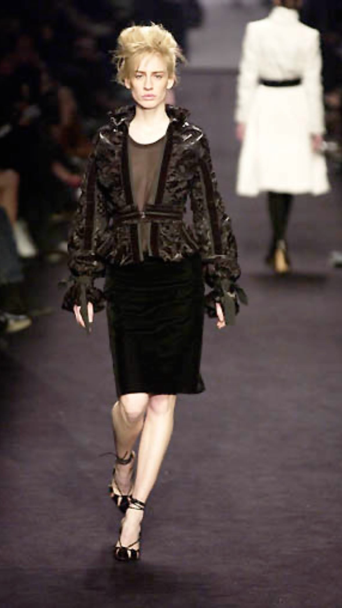 Veste en soie et velours Yves Saint Laurent by Tom Ford FW2002