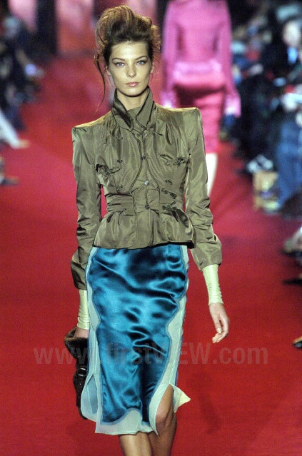 Yves Saint Laurent by Tom Ford FW2004 - veste « pagode » en soie