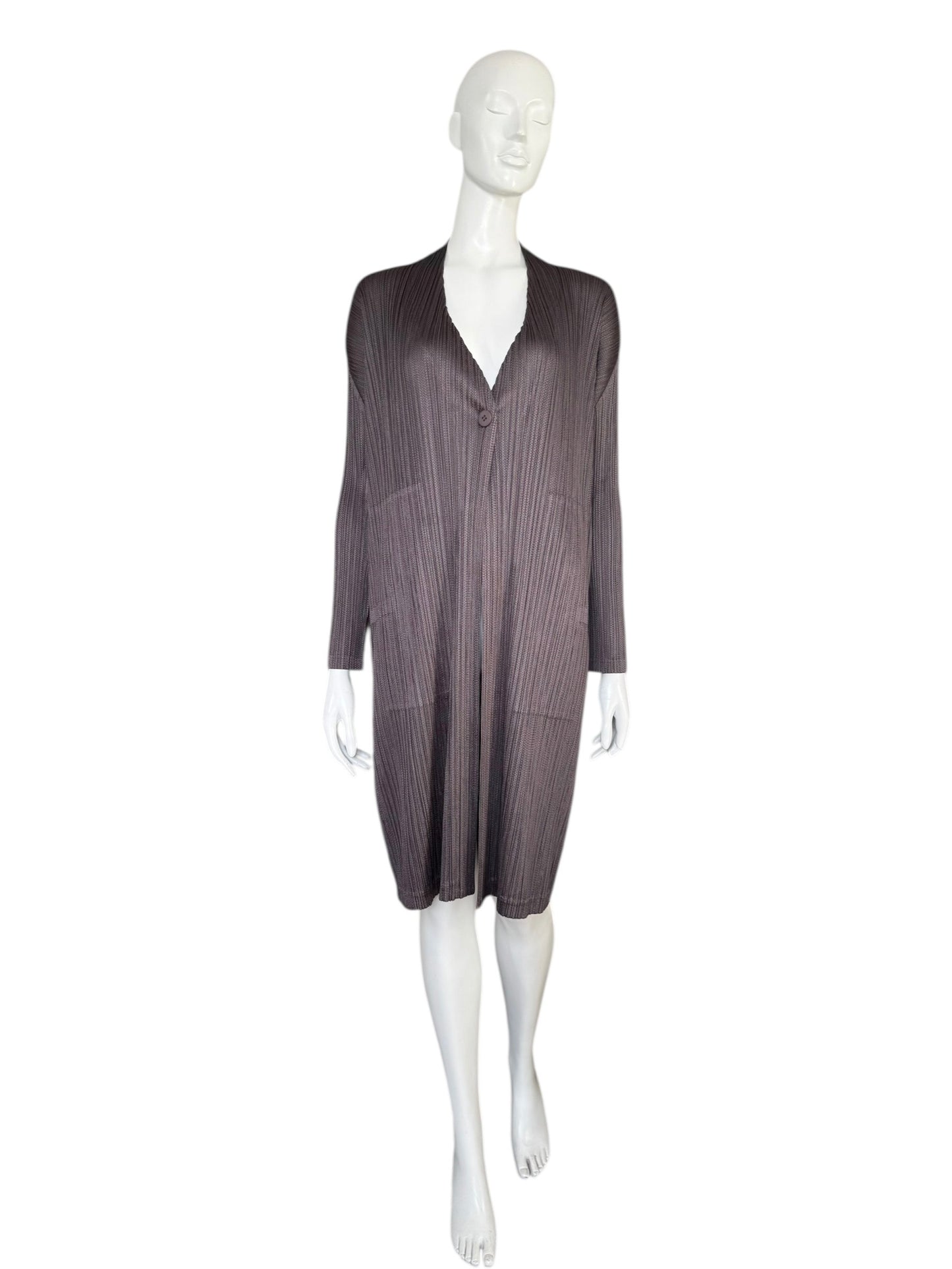 Pleats Please Issey Miyake — cardigan long