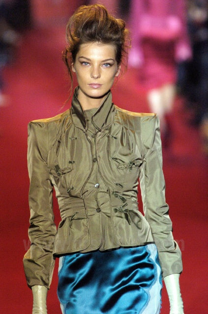 Yves Saint Laurent by Tom Ford FW2004 - veste « pagode » en soie