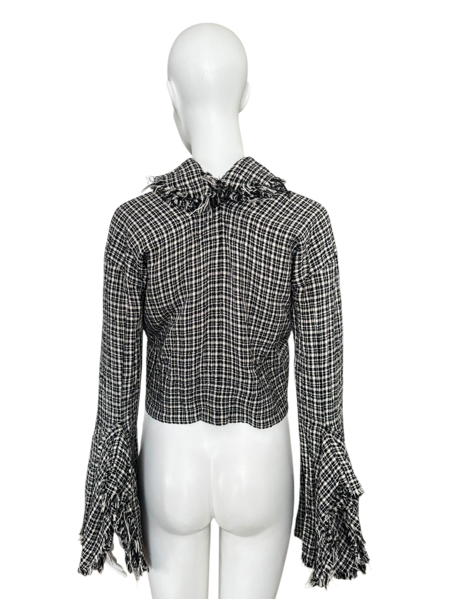 Junya Watanabe Comme des Garçons – Veste courte texturée
Fall / Winter 2004 –