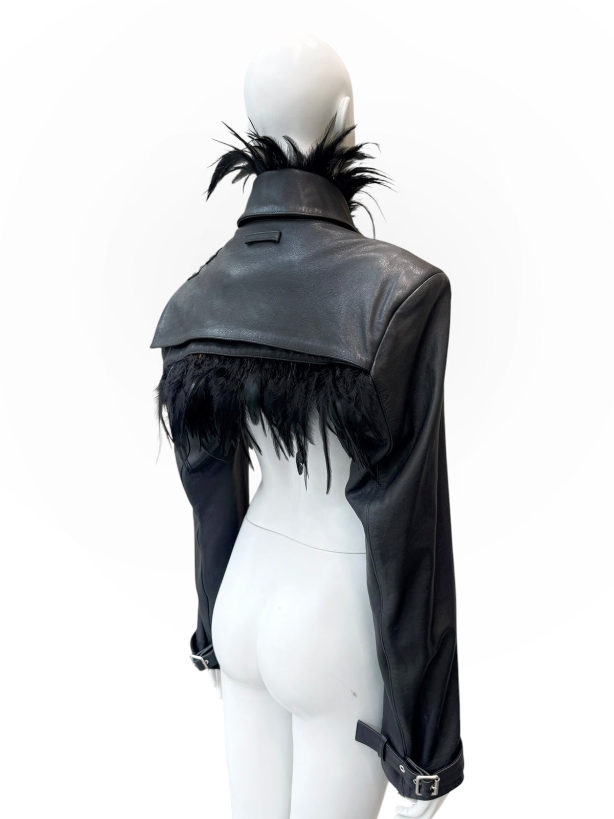 Jean-Paul Gaultier x Shayne Oliver - veste en cuir et plumes d’autruches