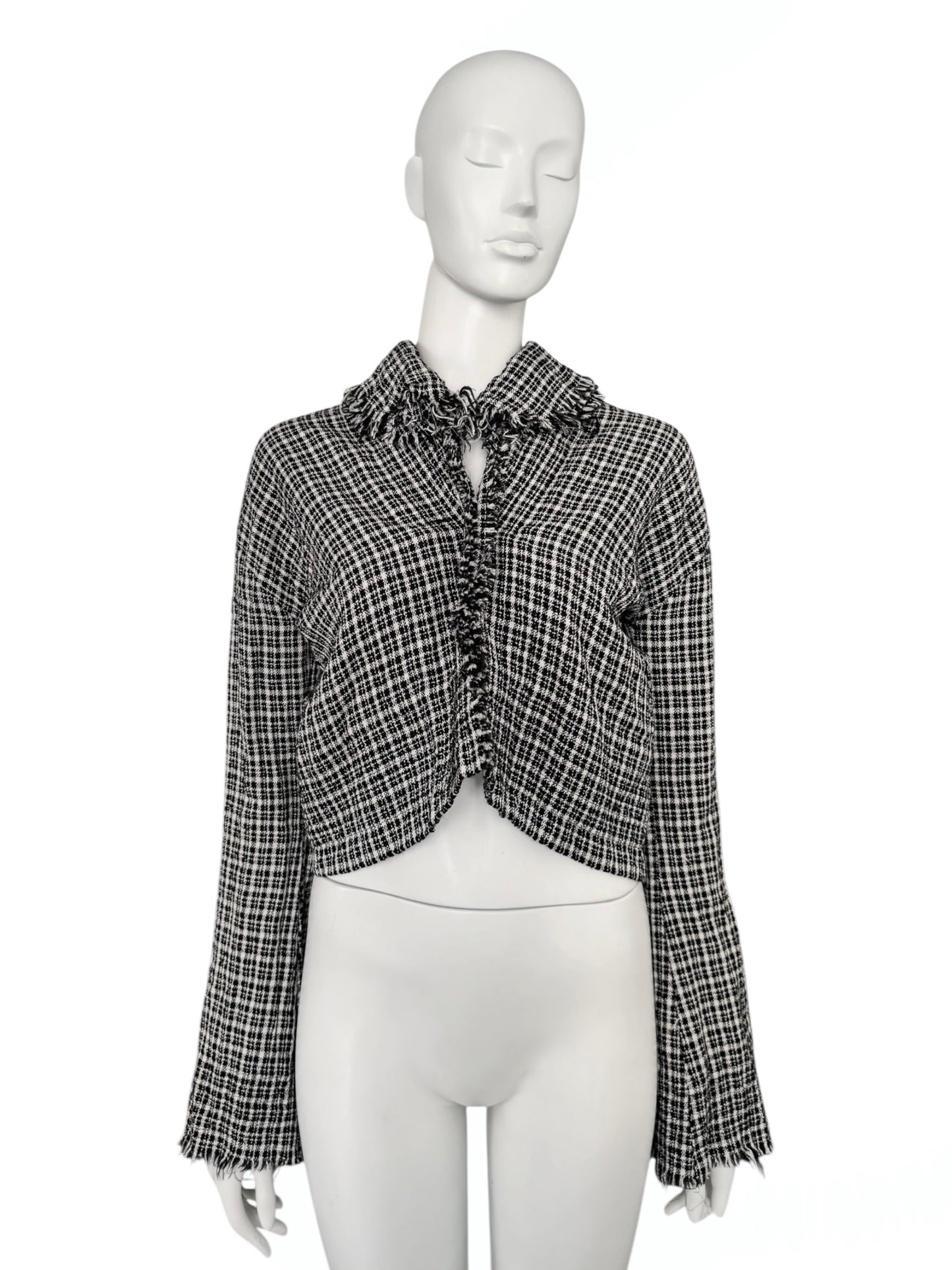 Junya Watanabe Comme des Garçons – Veste courte texturée
Fall / Winter 2004 –